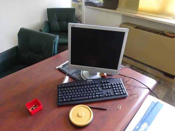 55#14940 Arredamento e attrezzatura da ufficio in vendita - foto 25