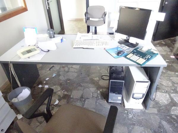 55#14940 Arredamento e attrezzatura da ufficio in vendita - foto 32