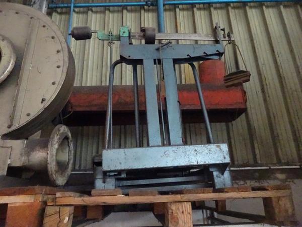 52#1543 Attrezzature officina e scaffalature in vendita - foto 2