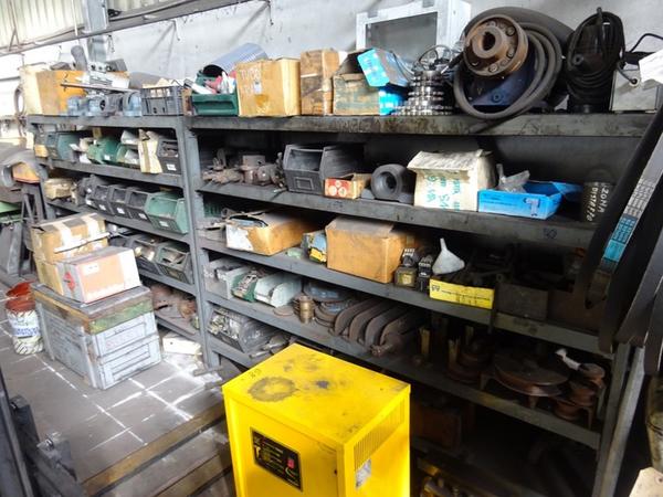 52#1543 Attrezzature officina e scaffalature in vendita - foto 16