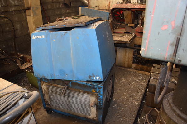 12#1556 Impianto per saldatura TWR e varie in vendita - foto 4