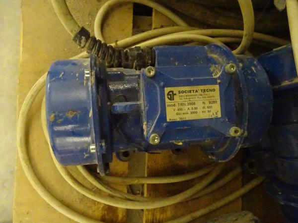 14#1632 Vibratori per calcestruzzo e elettropompe in vendita - foto 16