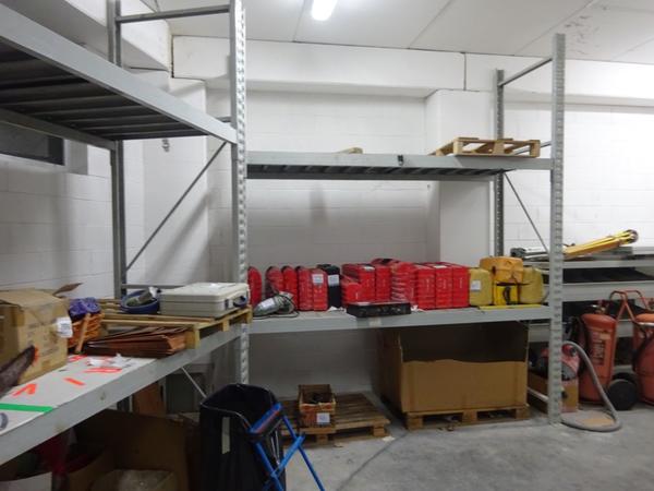 27#1632 Scaffalature e armadietti in vendita - foto 10