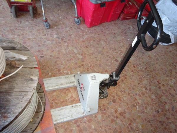 16#16720 Attrezzature da Officina in vendita - foto 57