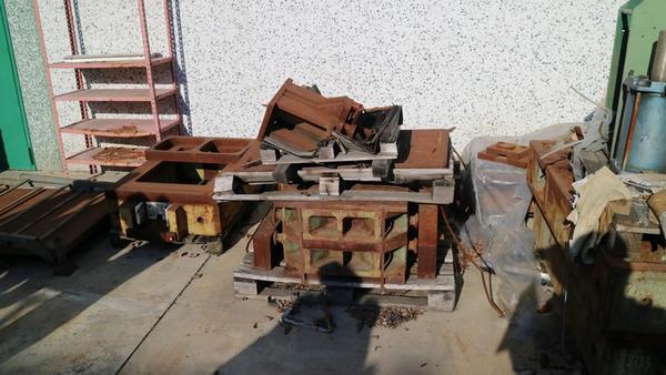 21#17210 Stampi per tranciatura e imbutitura vasche in vendita - foto 3