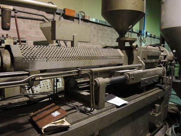 12#1748 Pressa ad iniezione Bmb in vendita - foto 9