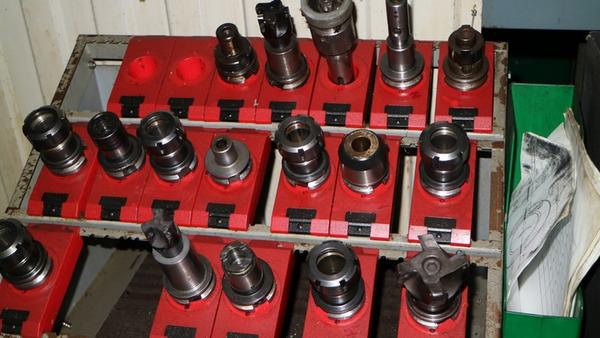 20#1830 Attrezzature di lavoro d'officina in vendita - foto 17