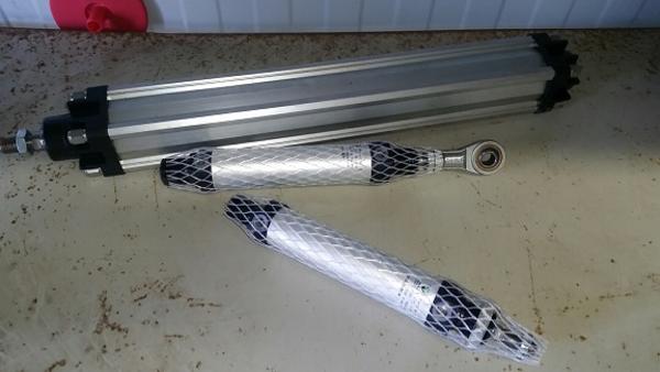 42#1832 Valvole sensori e pistoni in vendita - foto 11