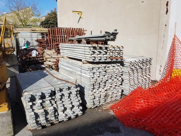 200#1846 Pedane e telai per ponteggio in vendita - foto 2