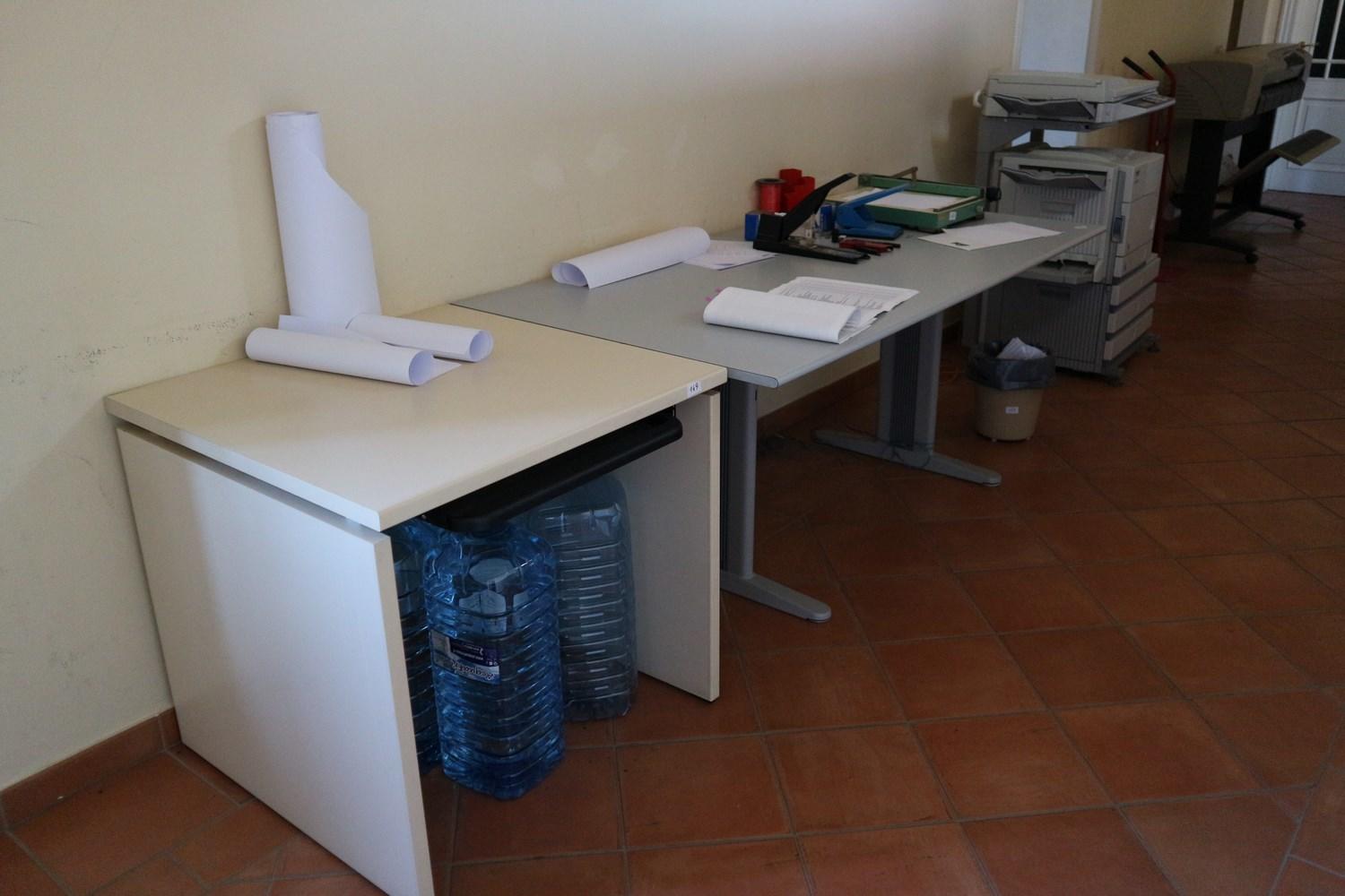 Lot Office electronic equipment