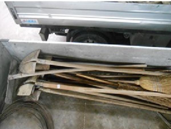 999#18710 Attrezzature varie e materiale edile in vendita - foto 3