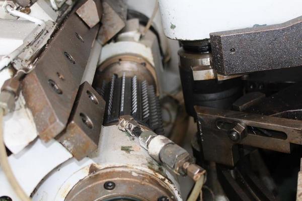 12#1882 Dentatrice CNC a creatore Liebherr L 200 in vendita - foto 4