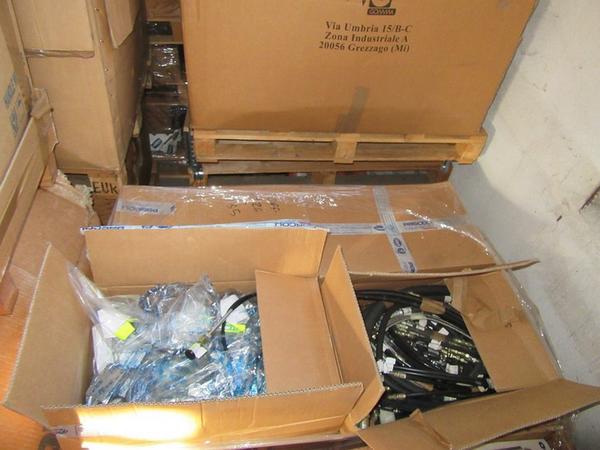 17#1885 Tubi Freno Corde Freno a Mano e Tubi Frizione in vendita - foto 1