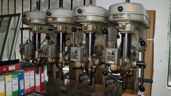 3#1897 Attrezzature ufficio e officina in vendita - foto 1