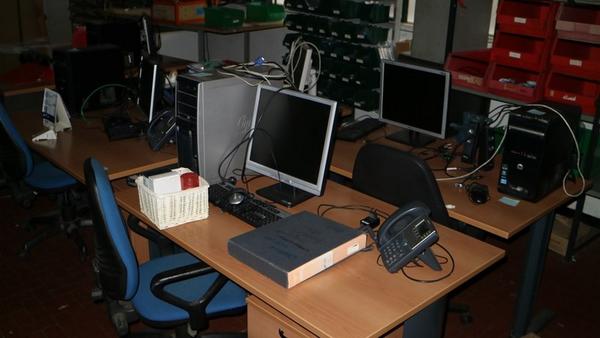 3#1897 Attrezzature ufficio e officina in vendita - foto 7