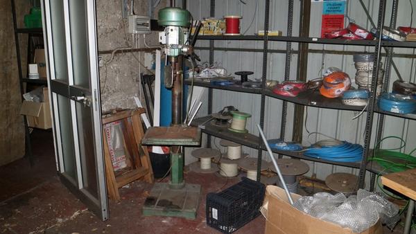 3#1897 Attrezzature ufficio e officina in vendita - foto 14