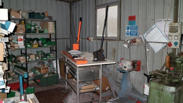 3#1897 Attrezzature ufficio e officina in vendita - foto 22