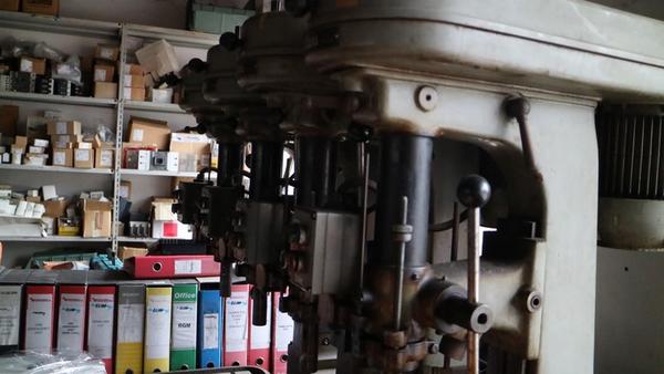 3#1897 Attrezzature ufficio e officina in vendita - foto 27