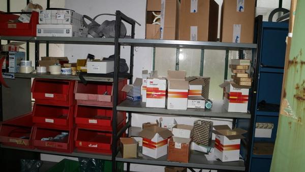3#1897 Attrezzature ufficio e officina in vendita - foto 39