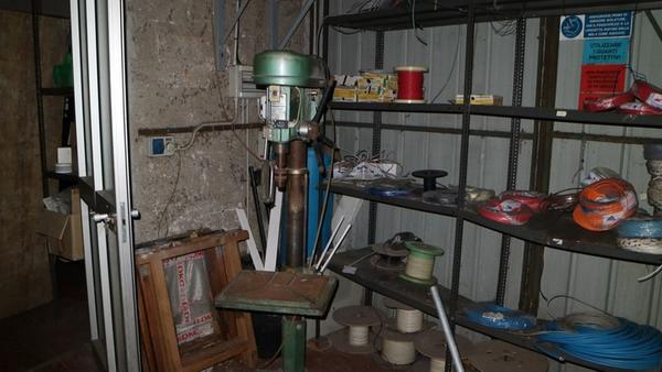 3#1897 Attrezzature ufficio e officina in vendita - foto 43