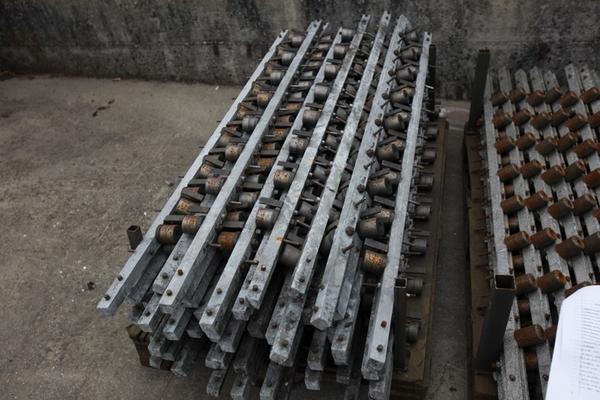 1#1918 Aste per robot utili alla produzione di maniglie e rubinetti in vendita - foto 1