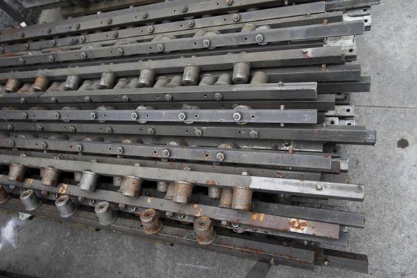 1#1918 Aste per robot utili alla produzione di maniglie e rubinetti in vendita - foto 9