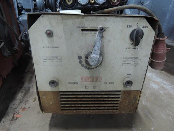 4#1923 Stock di saldatrici usate in cattive condizioni.  in vendita - foto 1