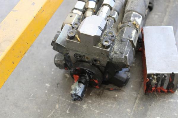 106#19440 Unitࠤi dosaggio a 4 gruppi teste ad alta pressione Cannon in vendita - foto 21