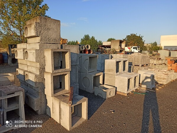 2#1971 Manufatti e prefabbricati in calcestruzzo in vendita - foto 2