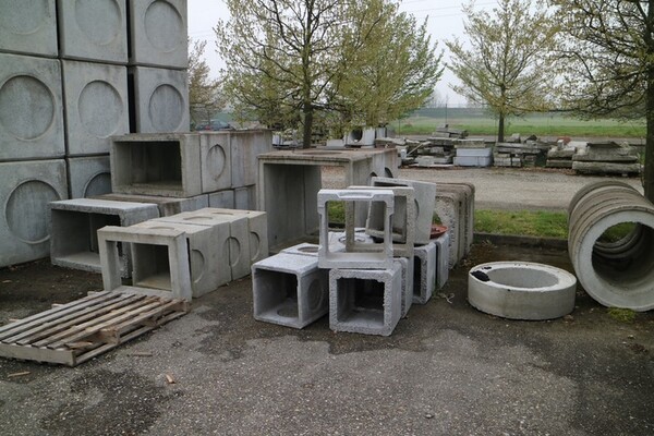 2#1971 Manufatti e prefabbricati in calcestruzzo in vendita - foto 5