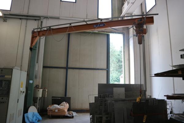 9#2002 Gru a bandiera Kito saldatrice Inverter Telwin e altro in vendita - foto 1