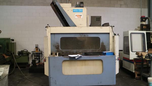12#2006 Centro di lavoro verticale Famup MCX 700 in vendita - foto 2