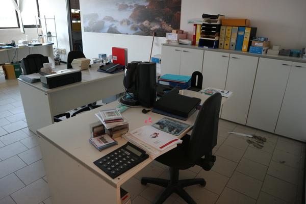 3#20190 Arredi e attrezzature da ufficio in vendita - foto 5