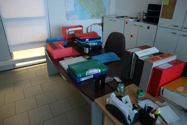 3#20190 Arredi e attrezzature da ufficio in vendita - foto 13