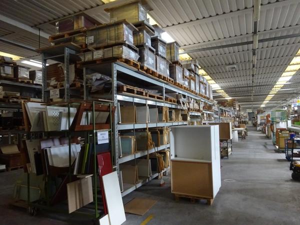 19#2095 Scaffalature e Prodotti Finiti in Legno in vendita - foto 9