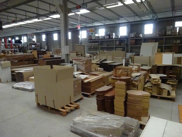 19#2095 Scaffalature e Prodotti Finiti in Legno in vendita - foto 29