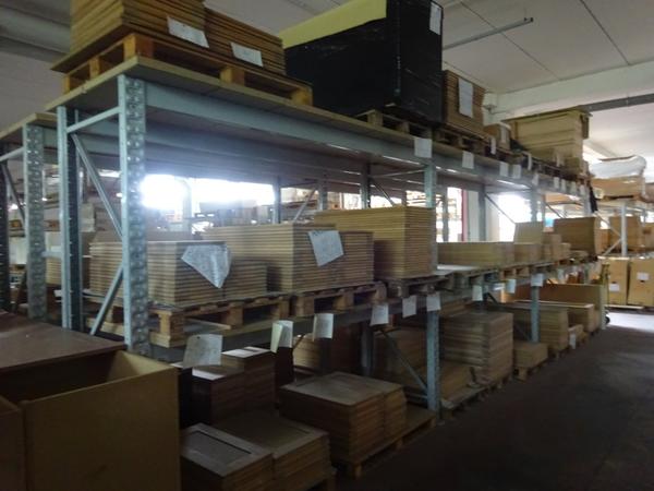 19#2095 Scaffalature e Prodotti Finiti in Legno in vendita - foto 59