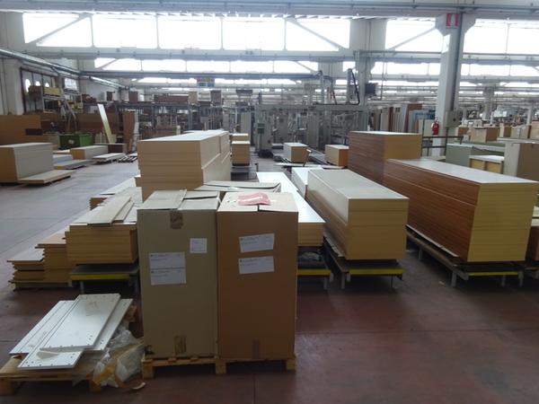 19#2095 Scaffalature e Prodotti Finiti in Legno in vendita - foto 67