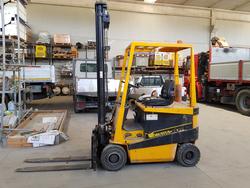 Robustus Forklift - Lot 170 (Auction 2098)