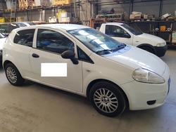 Fiat Punto vehicle - Lot 209 (Auction 2098)