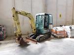 Immagine 2 - Miniescavatore cingolato YANMAR B 25 VCR - Lotto 1 (Asta 2106)