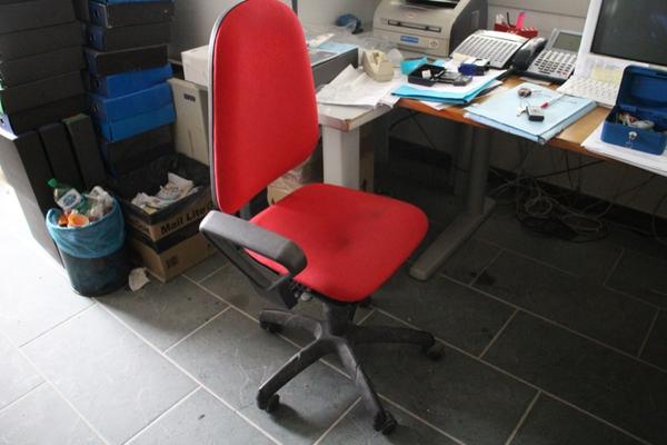 8#2113 Arredi ufficio in vendita - foto 20