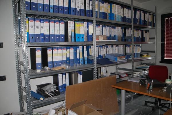 8#2113 Arredi ufficio in vendita - foto 31