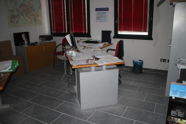 8#2113 Arredi ufficio in vendita - foto 35
