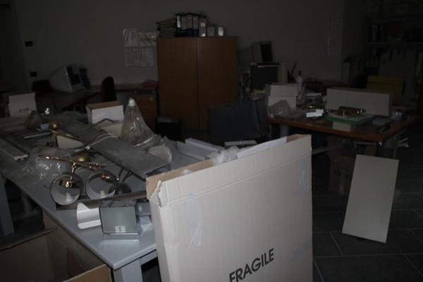 8#2113 Arredi ufficio in vendita - foto 117