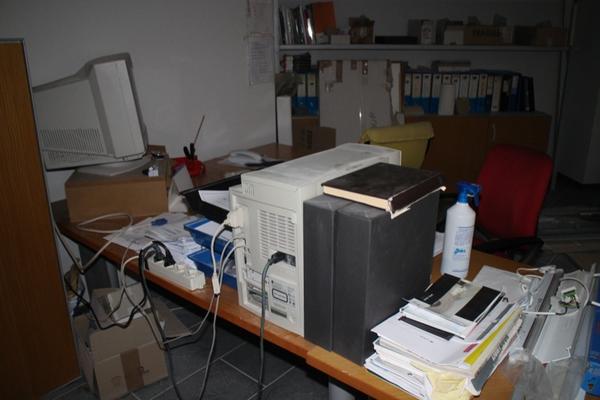 8#2113 Arredi ufficio in vendita - foto 122