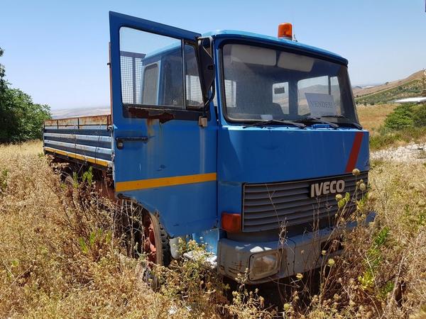 2#2149 Autocarro Iveco 130 in vendita - foto 2