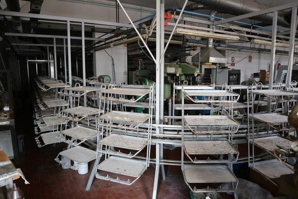 Lavorazione pelli e cuoio in vendita