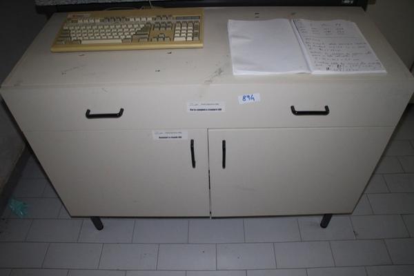 103#2209 Arredi per ufficio in vendita - foto 2