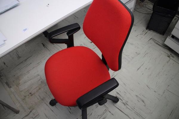 62#2209 Arredi per ufficio in vendita - foto 27